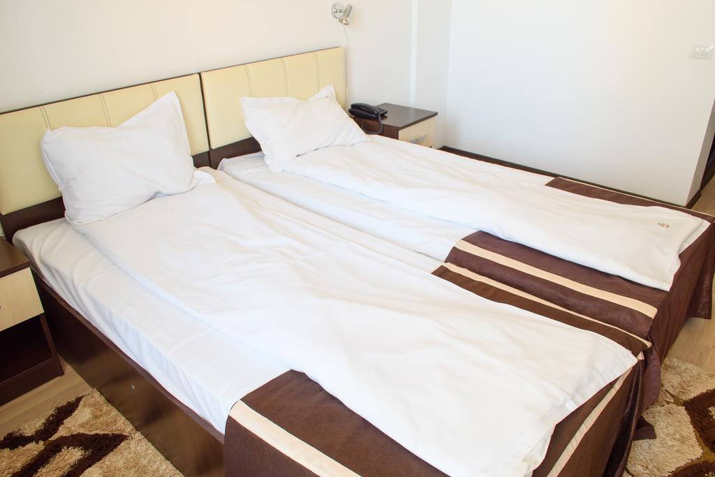 Hotel Clas 艾福雷诺德 外观 照片