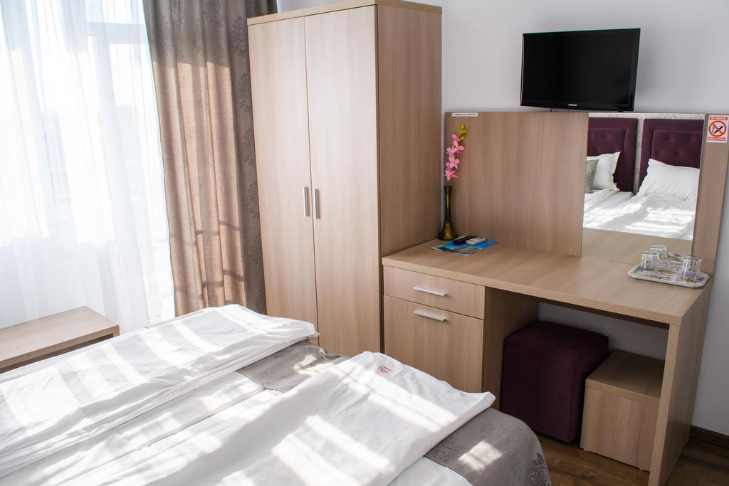 Hotel Clas 艾福雷诺德 外观 照片